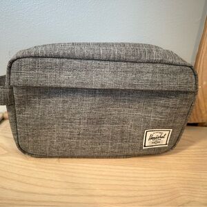 Herschel Gray Toiletry Bag Chapter Travel Kit - 5L (NWOT)